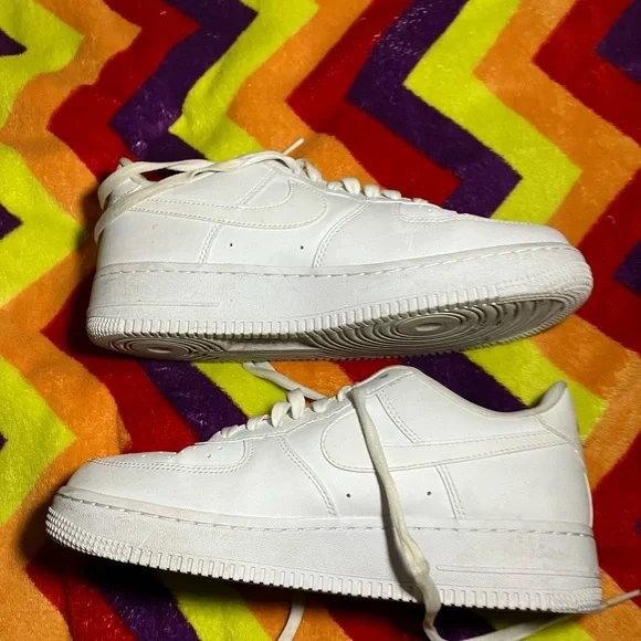 Women's Air Force 1 '07 LX 'Lucky Charms' Size 9 - Picture 8 of 11